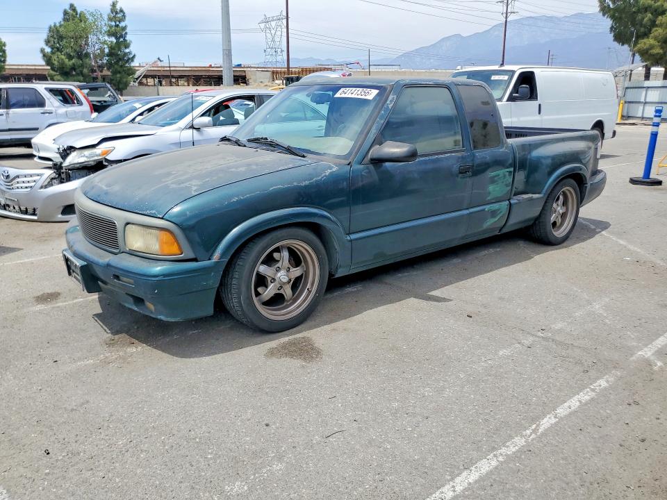 GMC SONOMA 1997 с VIN 1GTCS19X2V8520738 - Фото с аукциона