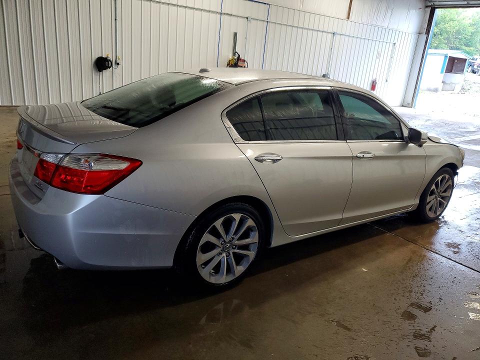 Photo 3 from auction – 2014 HONDA ACCORD with VIN 1HGCR3F92EA007724