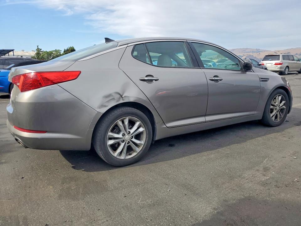 Photo 3 from auction – 2013 KIA OPTIMA with VIN 5XXGN4A79DG092720