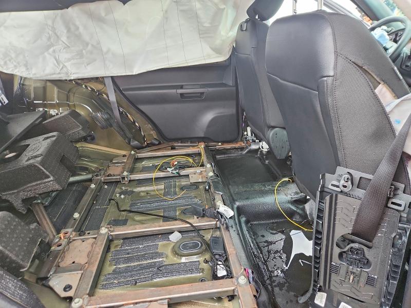 Photo 10 from auction – 2023 FORD EXPLORER with VIN 1FM5K8ABXPGB37541