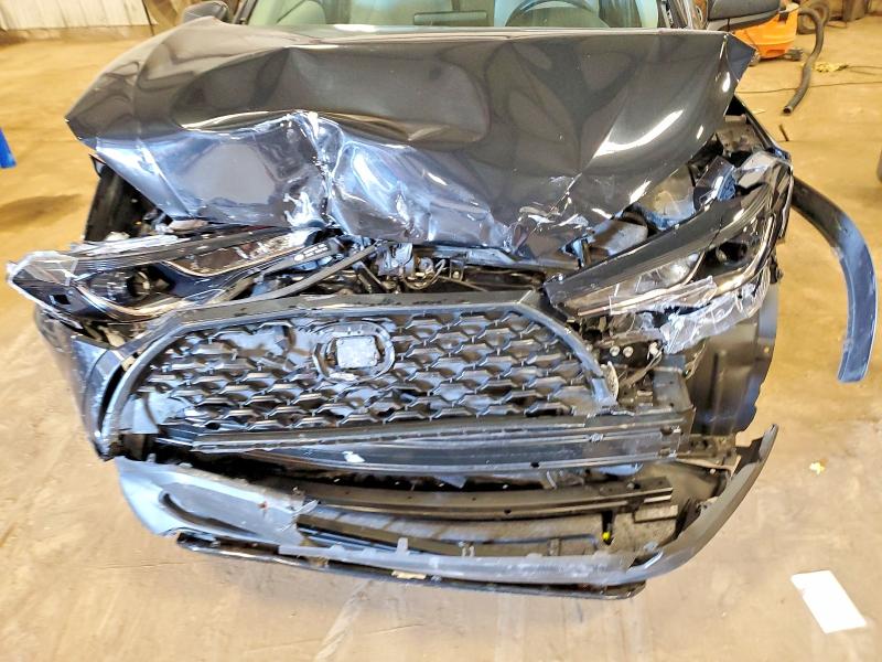 Photo 11 from auction – 2023 TOYOTA COROLLA CROSS with VIN 7MUAAABG2PV064202