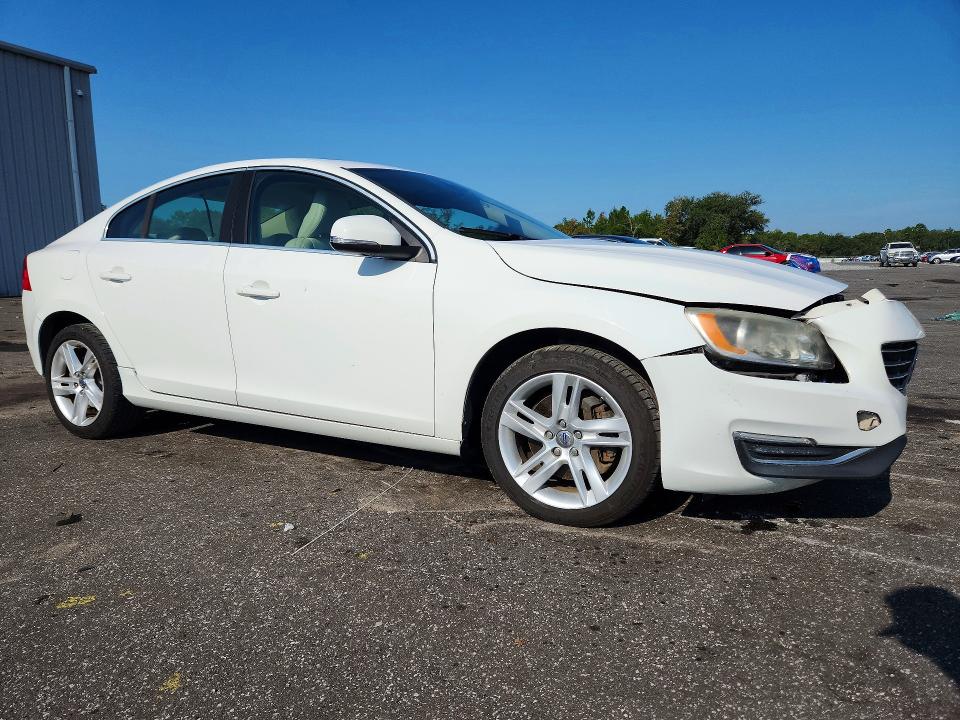 Photo 4 from auction – 2014 VOLVO S60 with VIN YV1612FHXE2271380