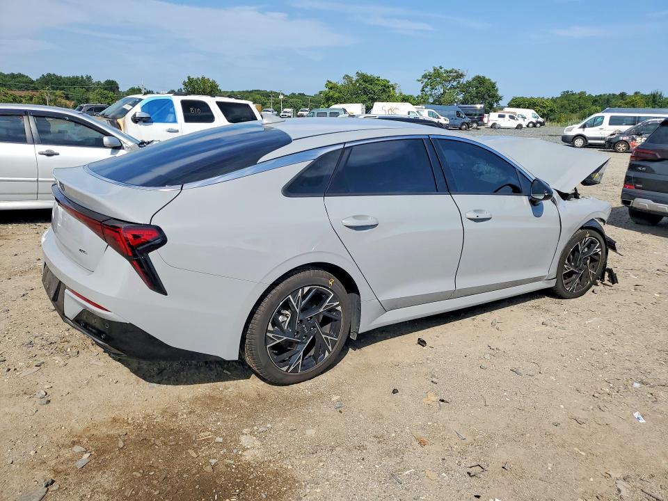 Снимка 3 от търг – 2026 KIA K5 с VIN KNAG64J76T5502340