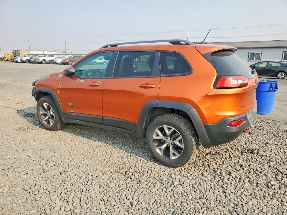 Photo 2 from auction – 2015 JEEP CHEROKEE with VIN 1C4PJMBB3FW513413