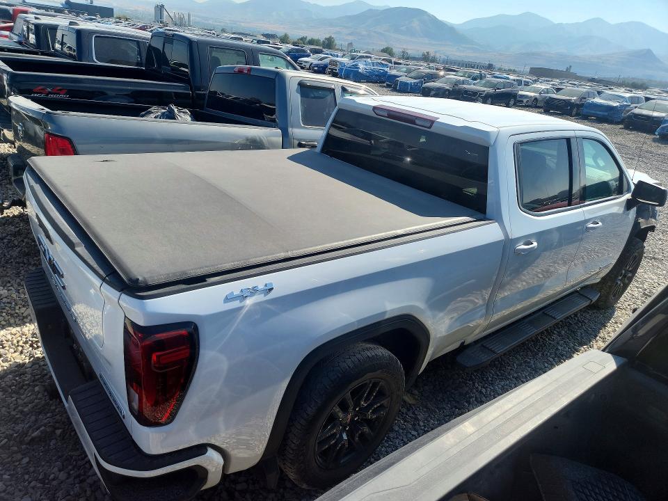 Photo 3 from auction – 2022 GMC SIERRA with VIN 1GTUUCED2NZ598565