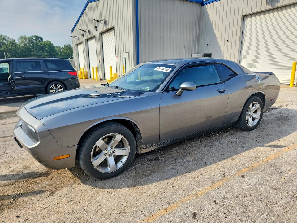 DODGE CHALLENGER 2011 with VIN 2B3CJ4DG0BH602373 - Photo from auction