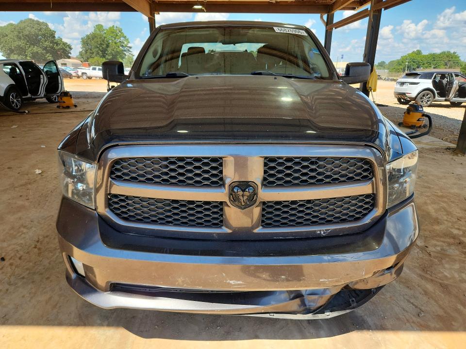 صورة رقم 5 من المزاد - 2018 RAM 1500 مع VIN 1C6RR6FG4JS280555