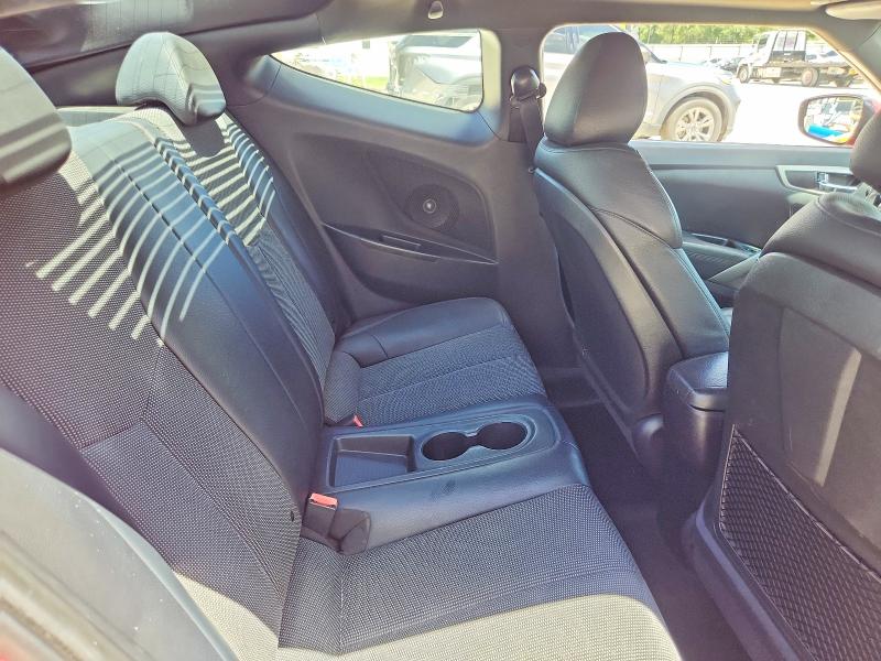 Photo 10 from auction – 2016 HYUNDAI VELOSTER with VIN KMHTC6AD8GU282900