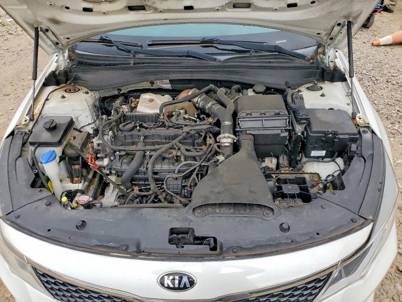 Photo 11 from auction – 2016 KIA OPTIMA with VIN 5XXGW4L28GG016750