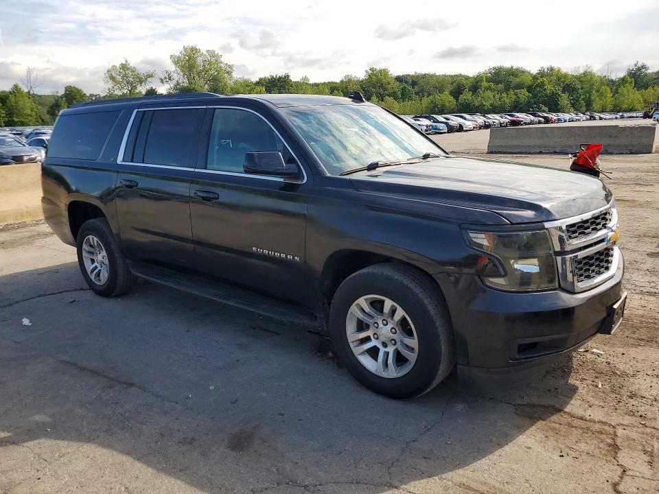 Photo 4 from auction – 2016 CHEVROLET SUBURBAN with VIN 1GNSKHKC5GR250274