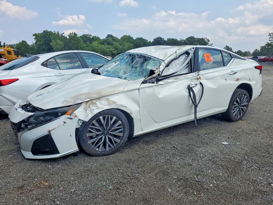 NISSAN ALTIMA 2025 with VIN 1N4BL4DV9SN375264 - Photo from auction