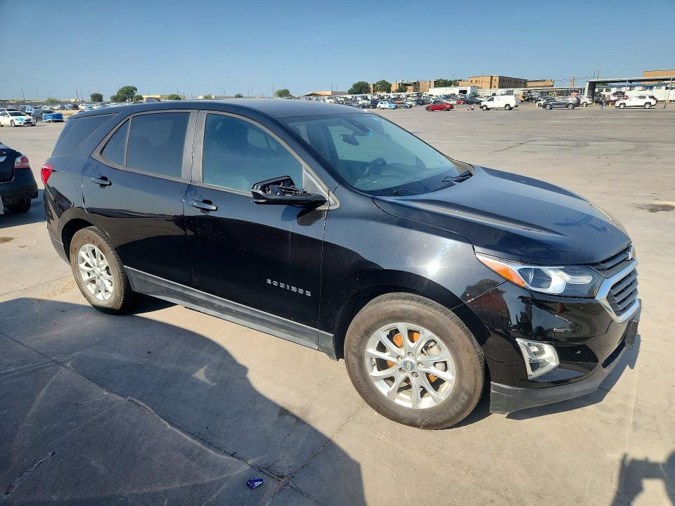 Photo 4 from auction – 2020 CHEVROLET EQUINOX with VIN 2GNAXHEV3L6281216