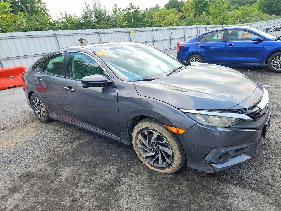 Photo 4 from auction – 2016 HONDA CIVIC with VIN 2HGFC2F74GH519142