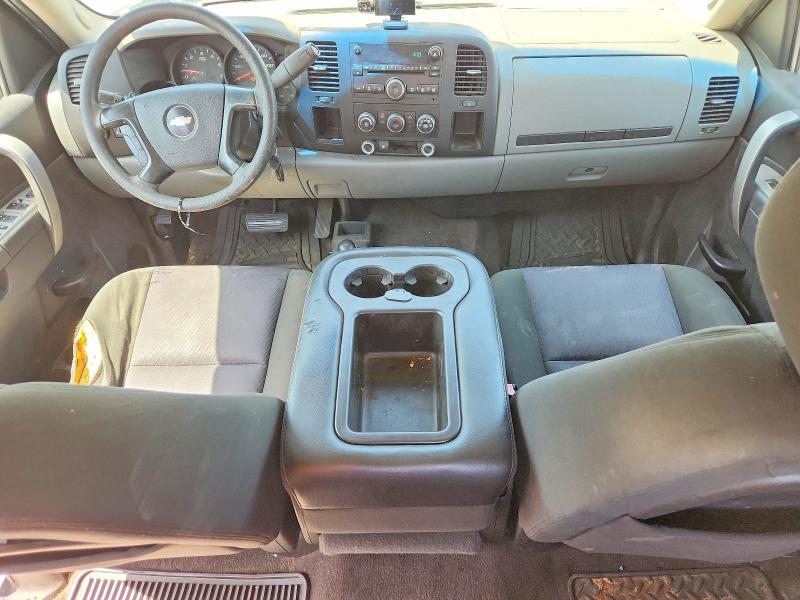 Photo 8 from auction – 2010 CHEVROLET SILVERADO with VIN 1GCSKREA2AZ161097