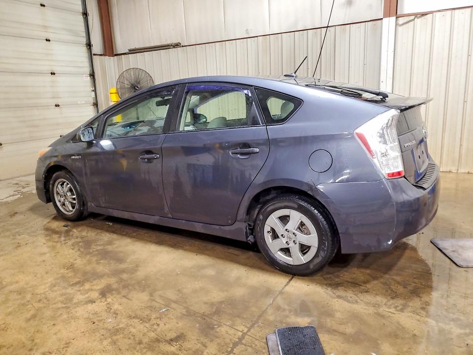 Photo 2 from auction – 2011 TOYOTA PRIUS with VIN JTDKN3DUXB1448641