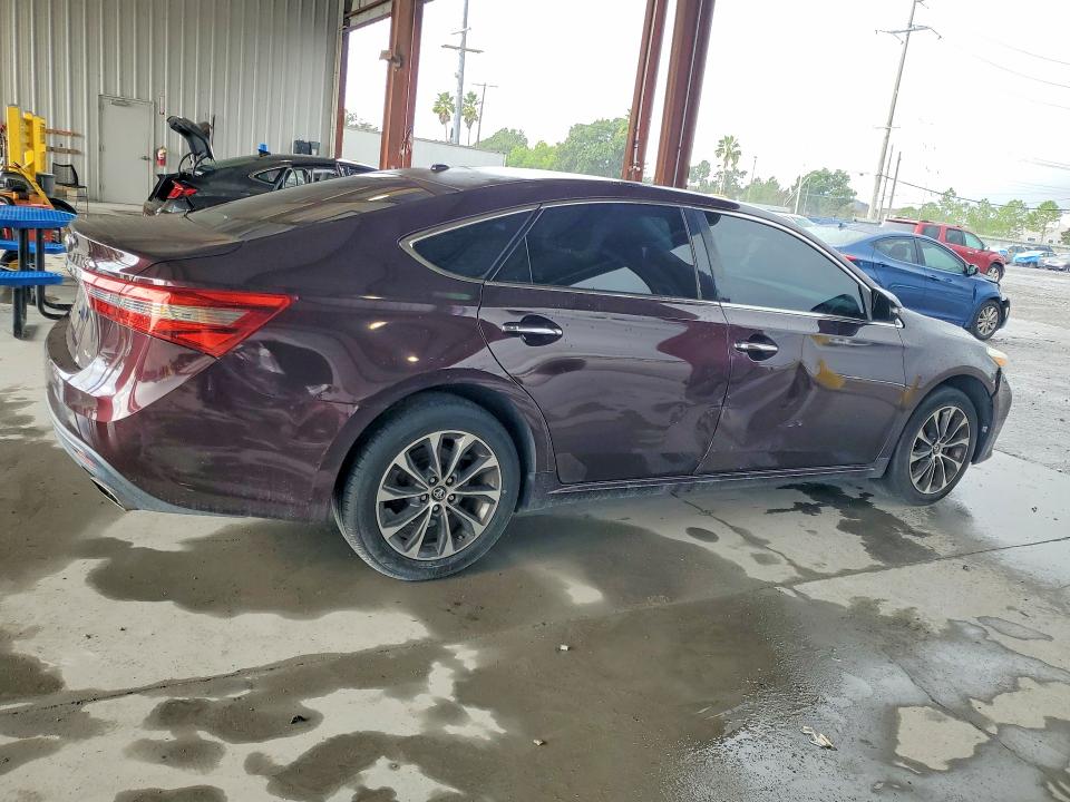 Photo 3 from auction – 2017 TOYOTA AVALON with VIN 4T1BK1EB8HU259435