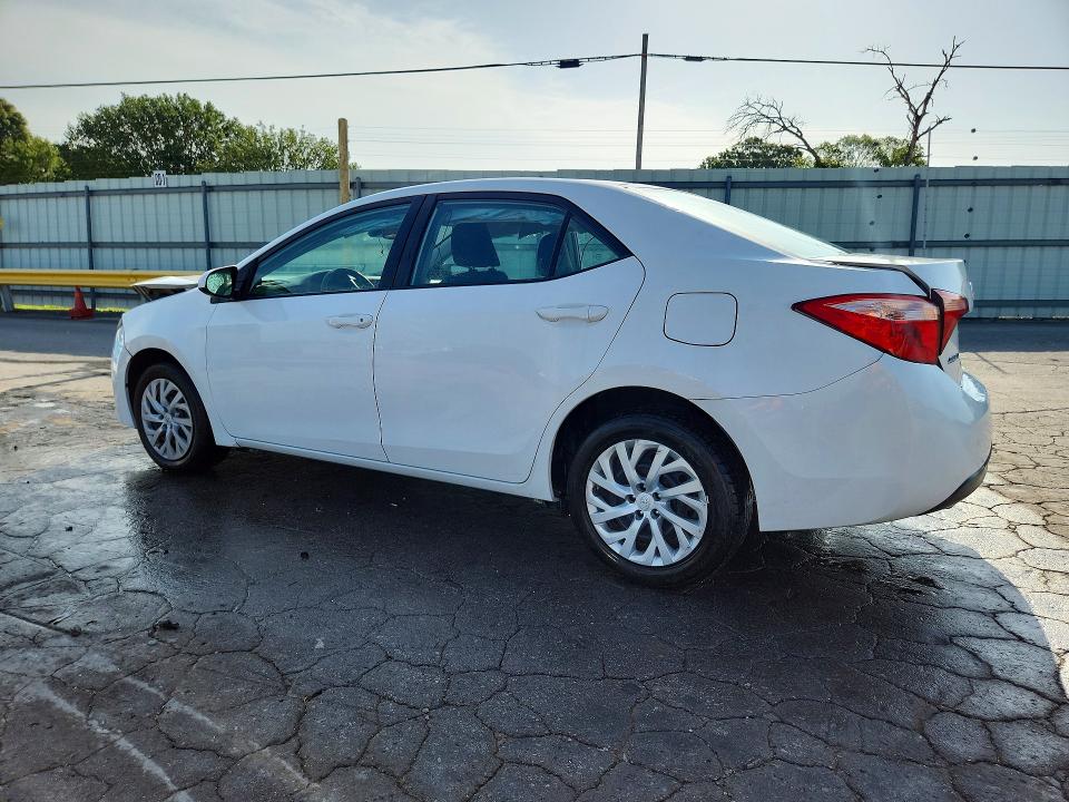 Photo 2 from auction – 2019 TOYOTA COROLLA with VIN 5YFBURHE3KP927407