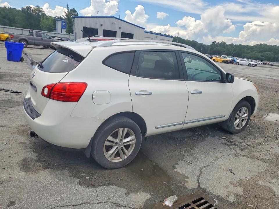 Photo 3 from auction – 2015 NISSAN ROGUE SELECT with VIN JN8AS5MT3FW656087