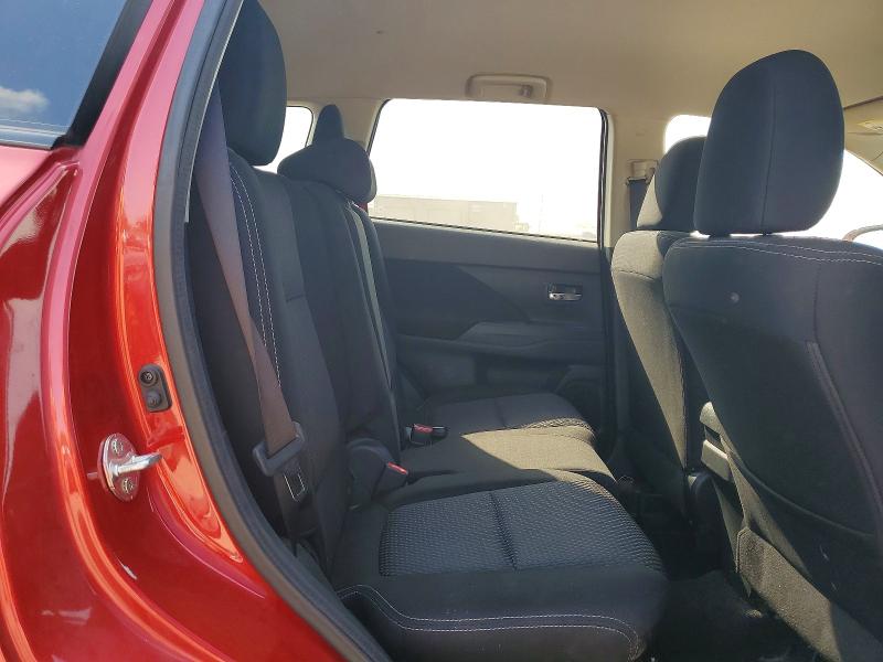 Photo 11 from auction – 2017 MITSUBISHI OUTLANDER with VIN JA4AD3A31HZ008788
