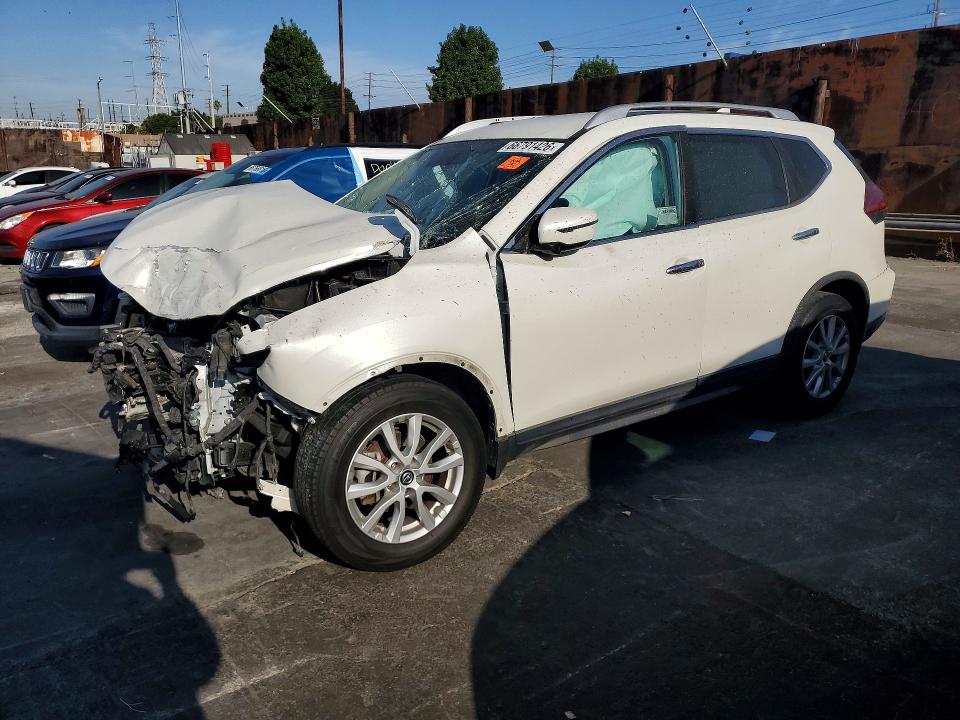 NISSAN ROGUE 2018 with VIN KNMAT2MT9JP600357 - Photo from auction
