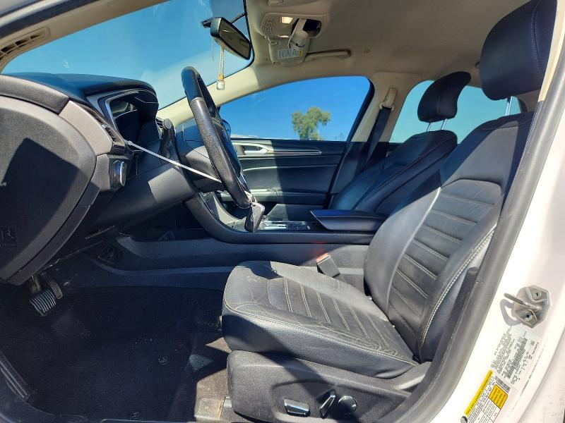 Photo 7 from auction – 2017 FORD FUSION with VIN 3FA6P0PU2HR379843
