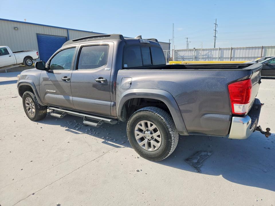 Photo 2 from auction – 2017 TOYOTA TACOMA with VIN 5TFAZ5CN1HX043876