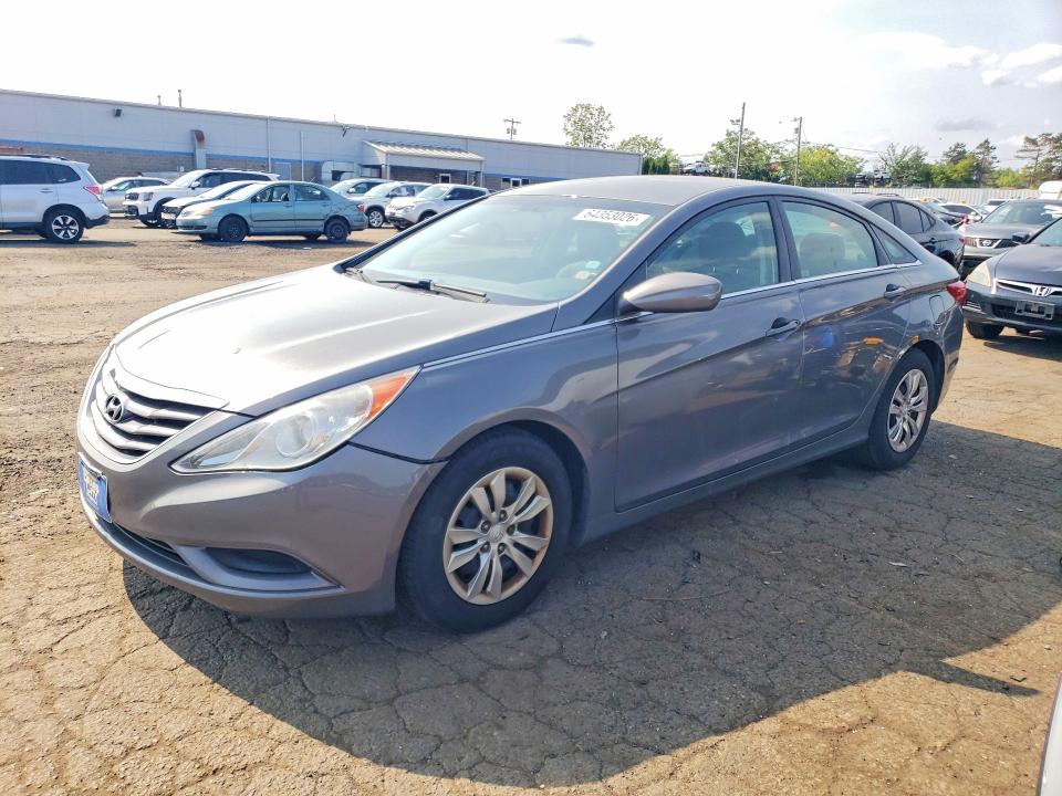 HYUNDAI SONATA 2011 with VIN 5NPEB4AC6BH033168 - Photo from auction