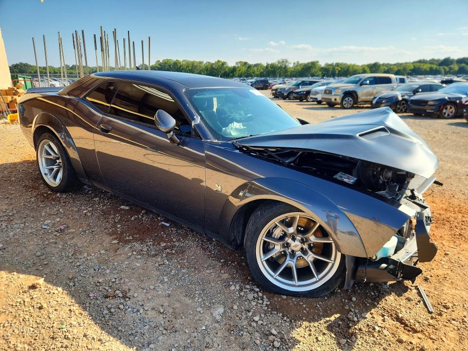 Photo 4 from auction – 2020 DODGE CHALLENGER with VIN 2C3CDZFJ0LH217901
