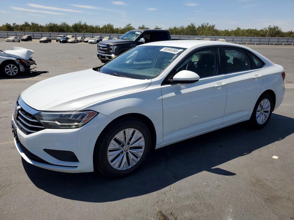 VOLKSWAGEN JETTA 2019 with VIN 3VWC57BU7KM194837 - Photo from auction