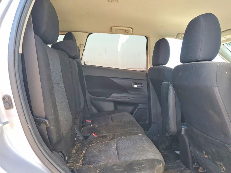 Photo 11 from auction – 2014 MITSUBISHI OUTLANDER with VIN JA4AD3A34EZ007789