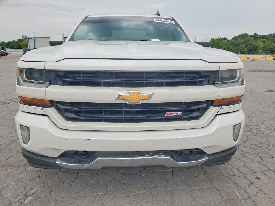 Photo 5 from auction – 2018 CHEVROLET SILVERADO with VIN 3GCUKREC6JG469660