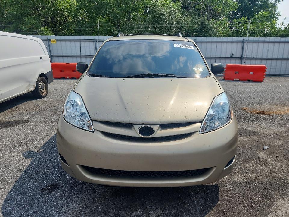 Photo 5 from auction – 2006 TOYOTA SIENNA with VIN 5TDZA23C46S520441