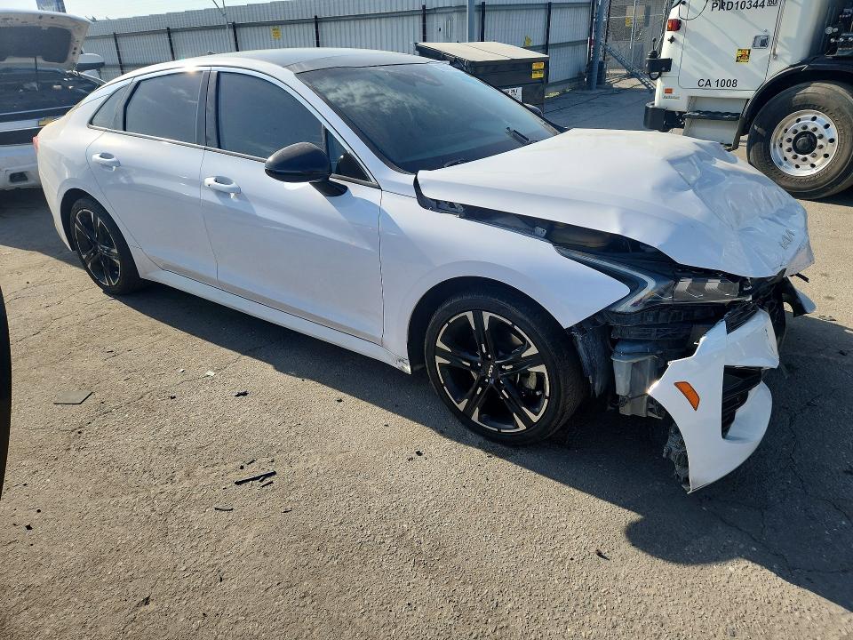 Photo 4 from auction – 2022 KIA K5 with VIN 5XXG64J20NG136753