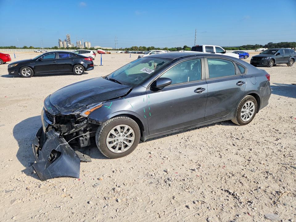 KIA FORTE 2022 with VIN 3KPF24AD1NE463826 - Photo from auction