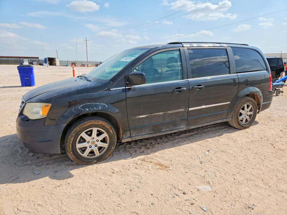 2010 CHRYSLER TOWN & COUNTRY - Търг №63852396