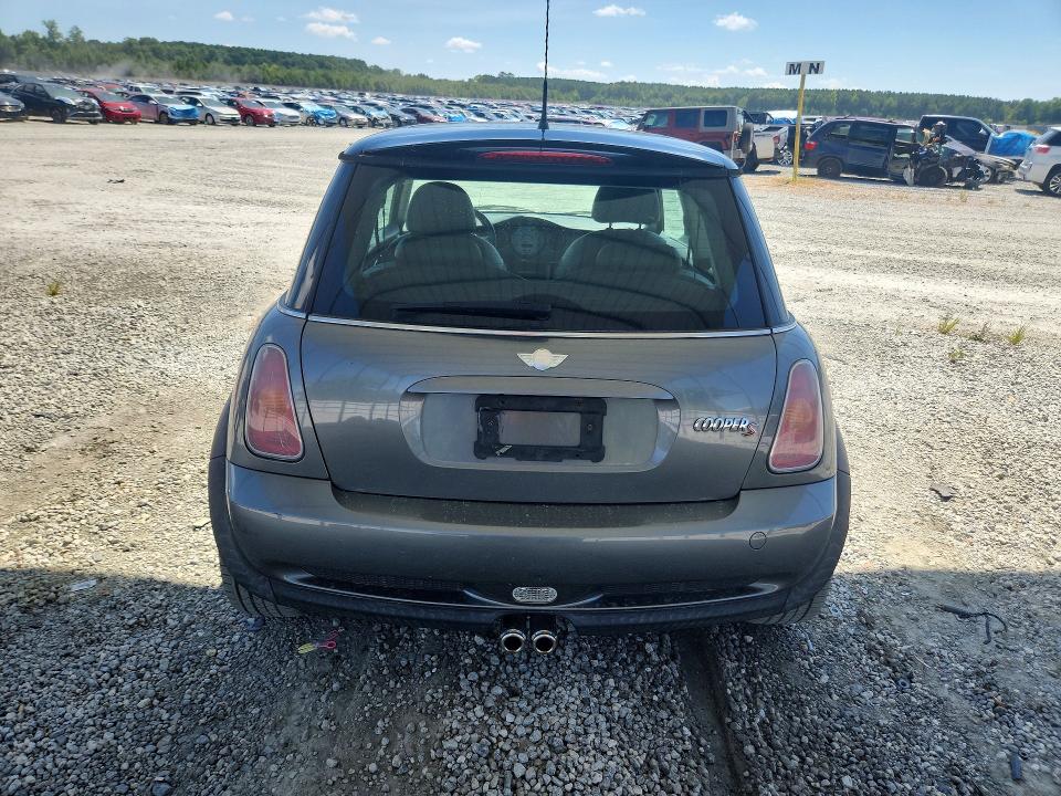 Photo 6 from auction – 2004 MINI COOPER with VIN WMWRE33434TD84935