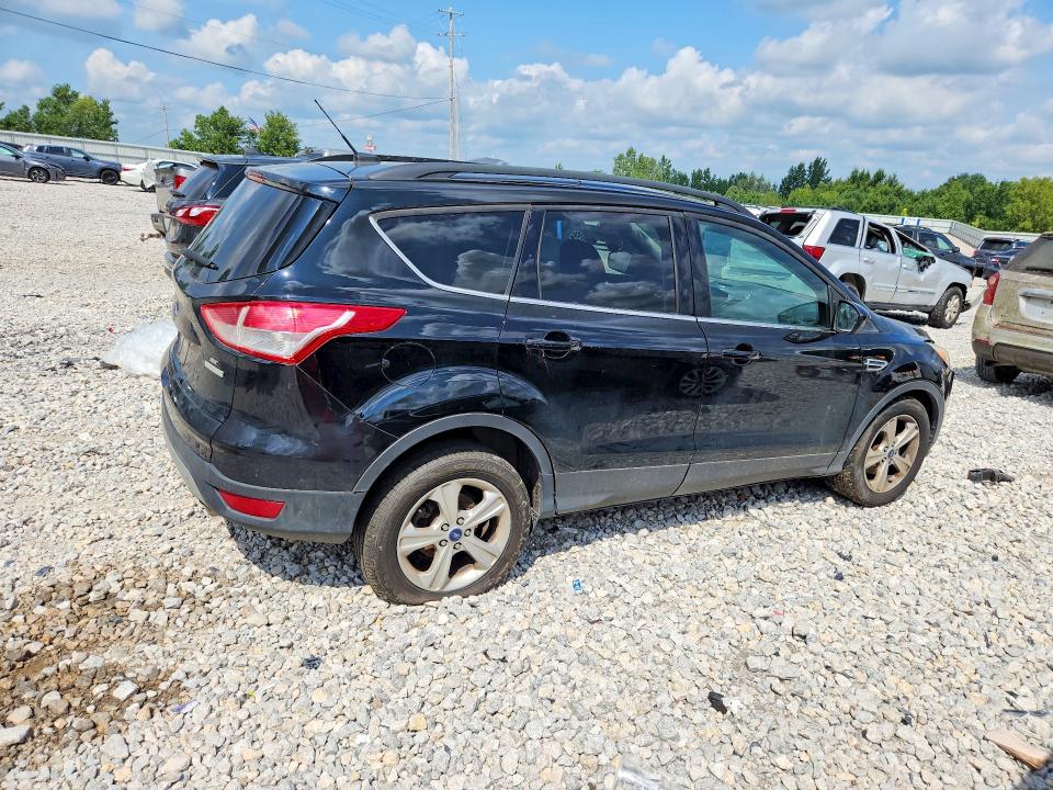 Photo 3 from auction – 2016 FORD ESCAPE with VIN 1FMCU0GX3GUB81338