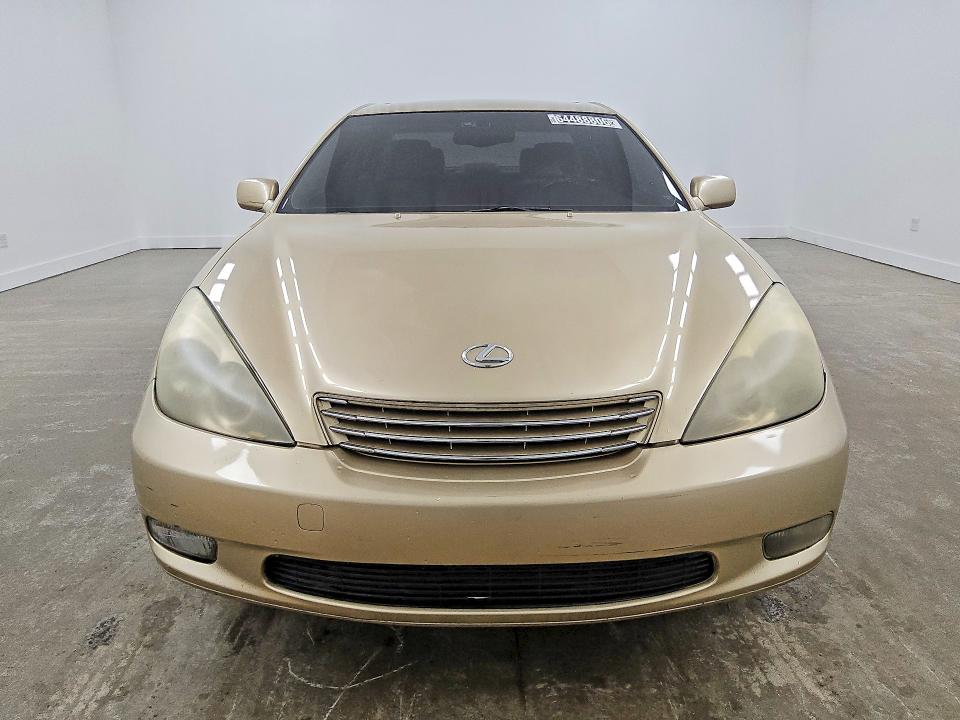 Photo 5 from auction – 2002 LEXUS ES with VIN JTHBF30G420049676