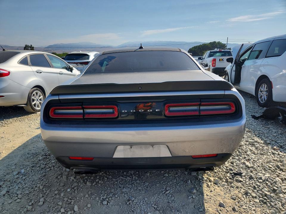 Photo 6 from auction – 2017 DODGE CHALLENGER with VIN 2C3CDZFJ2HH592616
