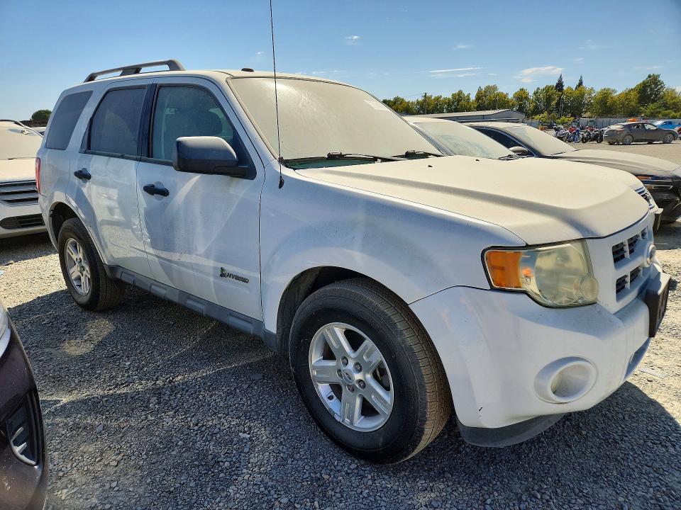 Photo 4 from auction – 2011 FORD ESCAPE with VIN 1FMCU5K35BKB48847