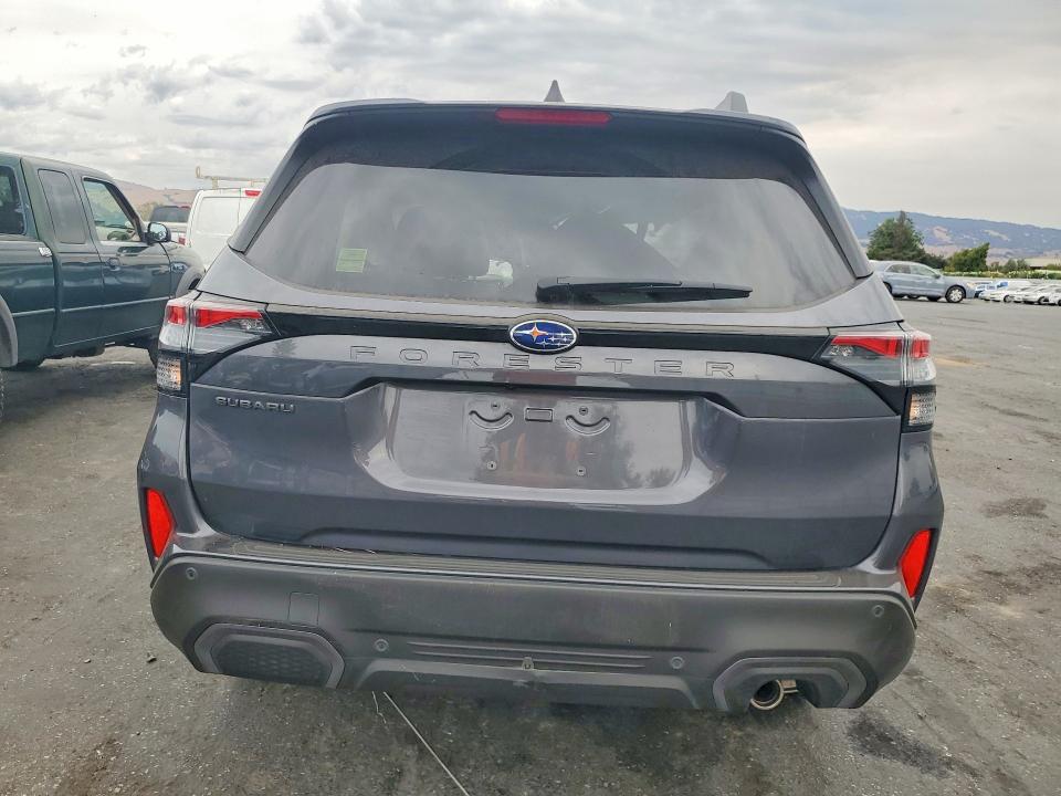 Photo 6 from auction – 2025 SUBARU FORESTER with VIN JF2SLDRC9SH529182