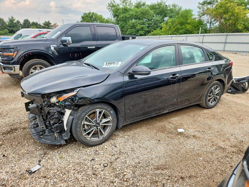 KIA FORTE 2022 with VIN 3KPF24AD9NE481832 - Photo from auction