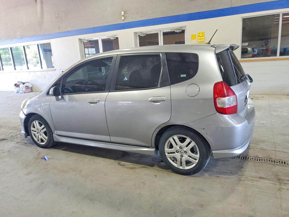 Снимка 2 от търг – 2007 HONDA FIT с VIN JHMGD38627S000382