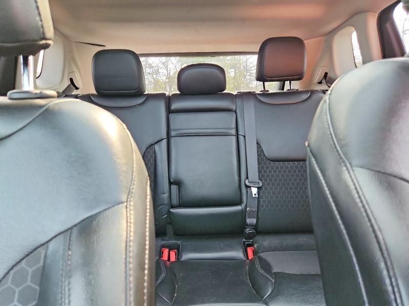 Фото 10 с аукциона – 2019 JEEP COMPASS с VIN 3C4NJDBB7KT818176