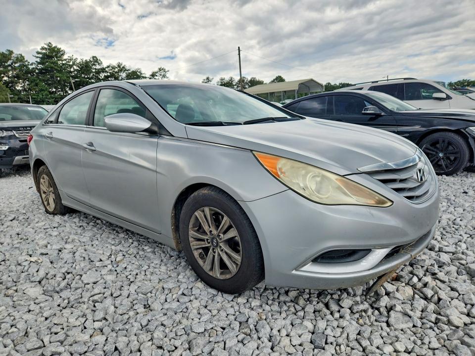 Фото 4 с аукциона – 2012 HYUNDAI SONATA с VIN 5NPEB4AC0CH425953