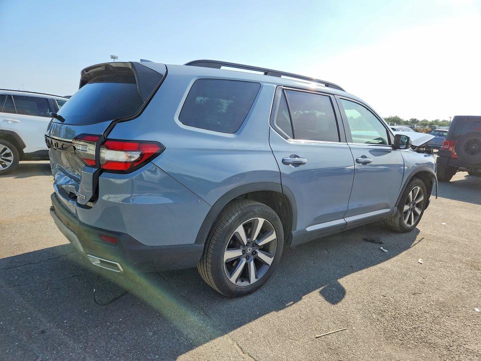 Photo 3 from auction – 2025 HONDA PILOT with VIN 5FNYG1H72SB056144
