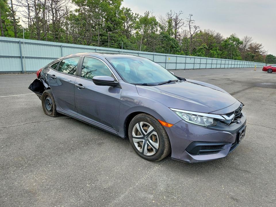 Photo 4 from auction – 2018 HONDA CIVIC with VIN 2HGFC2F54JH568072