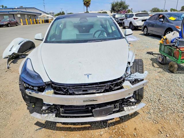 صورة رقم 5 من المزاد - 2022 TESLA MODEL 3 مع VIN 5YJ3E1EA3NF347188