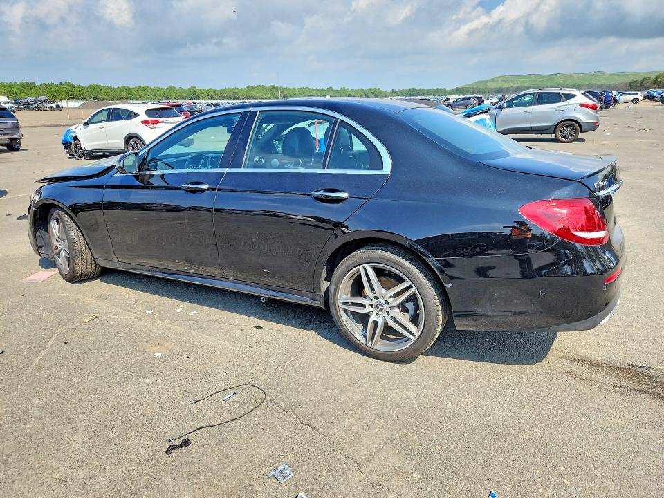 Photo 2 from auction – 2019 MERCEDES-BENZ E with VIN WDDZF4KB3KA504721
