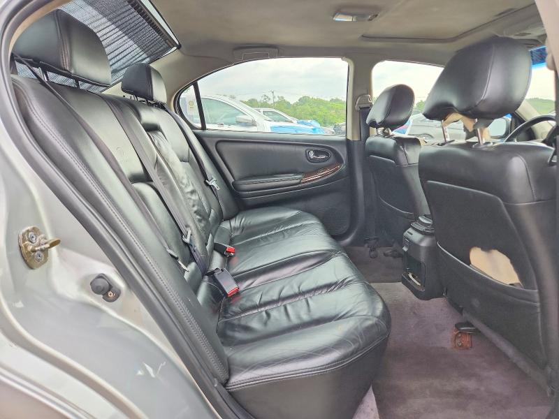 Photo 10 from auction – 2000 INFINITI I30 with VIN JNKCA31A9YT113683